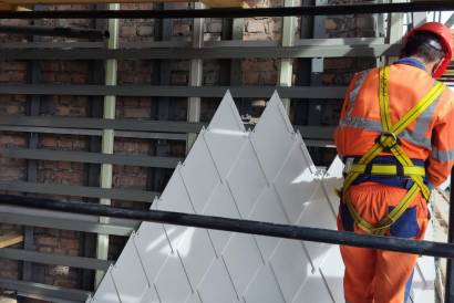 Монтаж оцинкованных кассет для буддийского храма, г. Кызыл республика Тыва