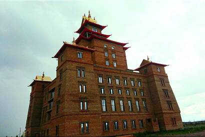 Буддийский Храм г. Кызыл республика Тыва — Тыва - Храм до начала монтажа подсистемы для навесного вент.фасада — фото